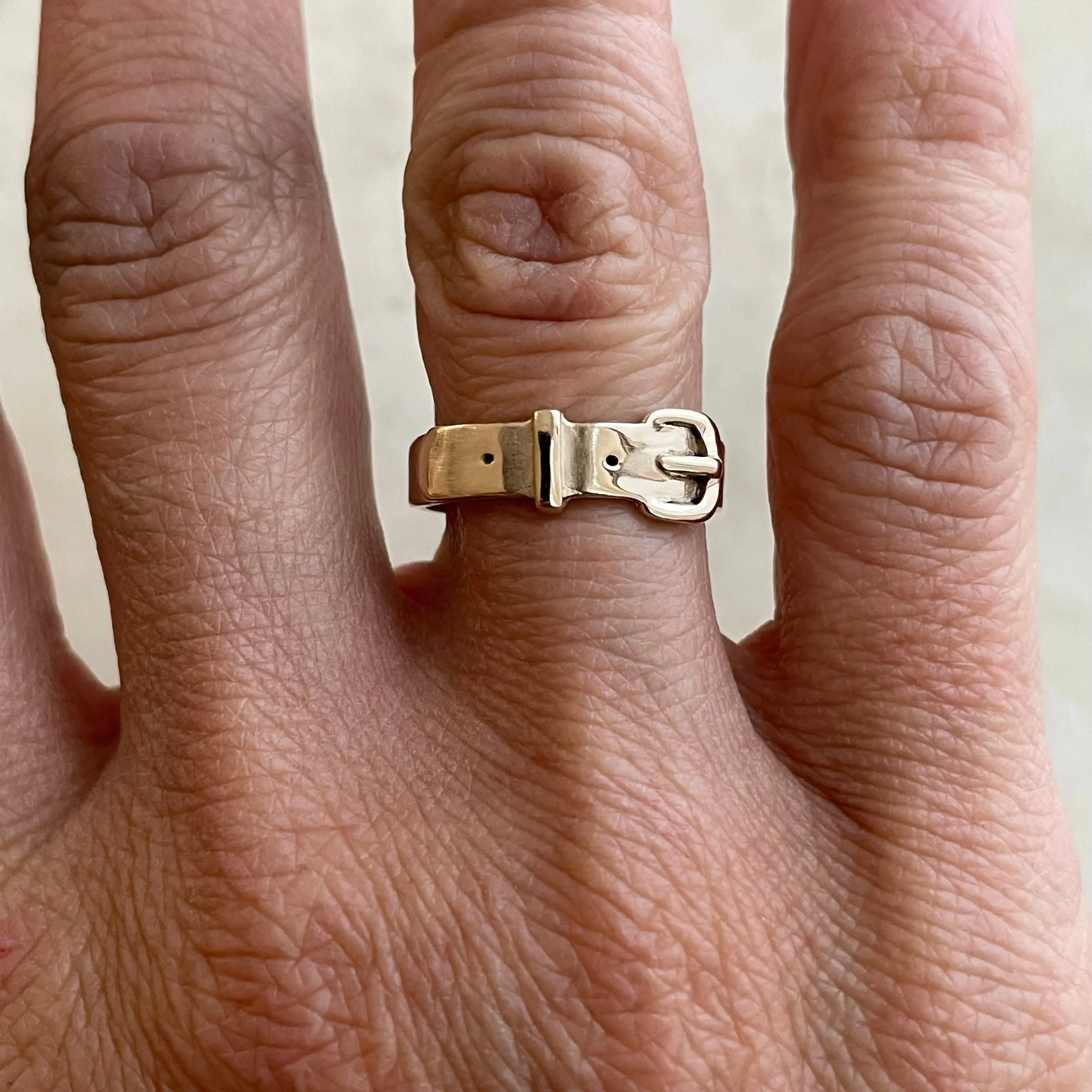 14K GOLD BELT RING