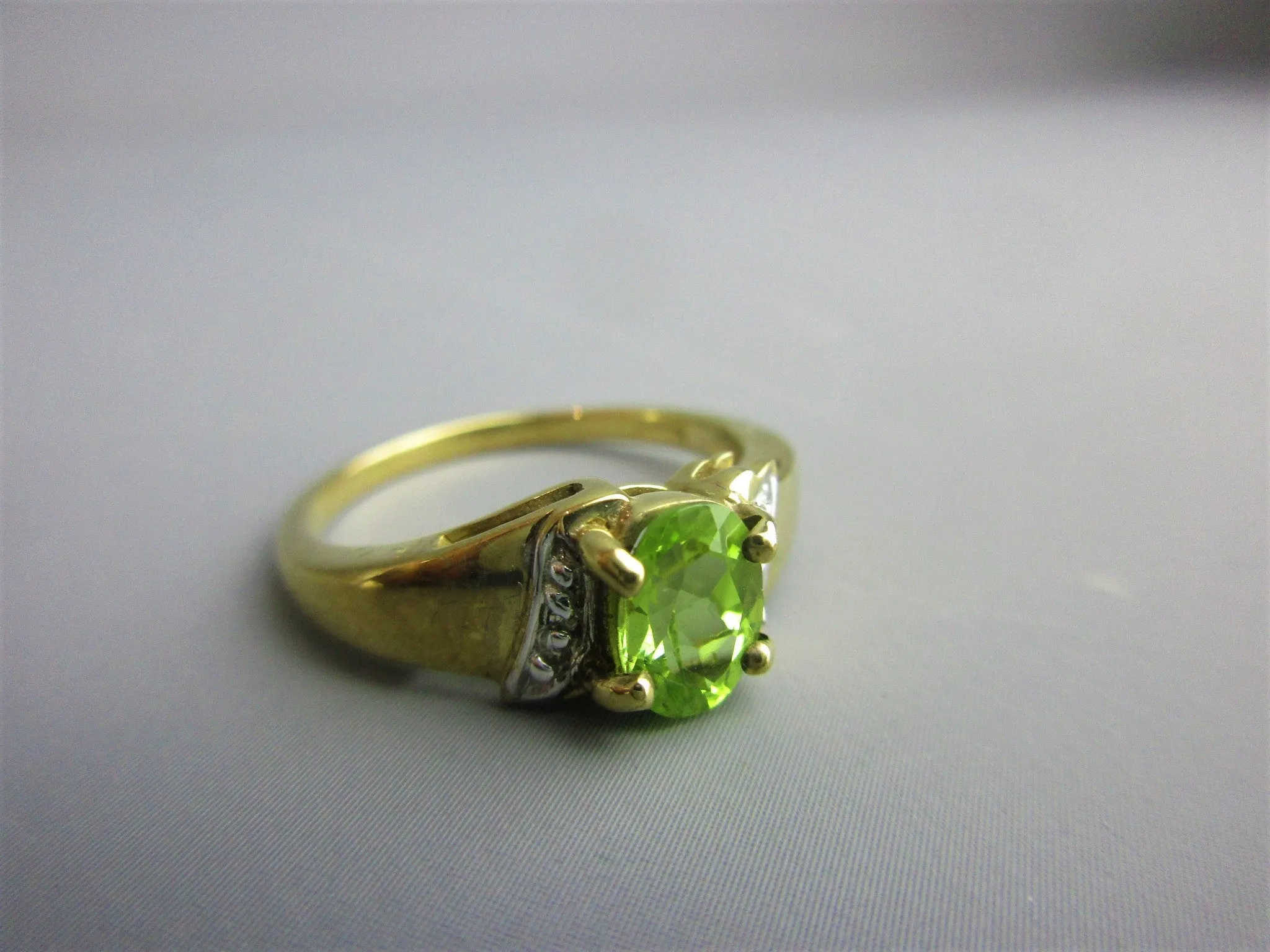 9k Peridot & Diamond Set Ring Contemporary c2006