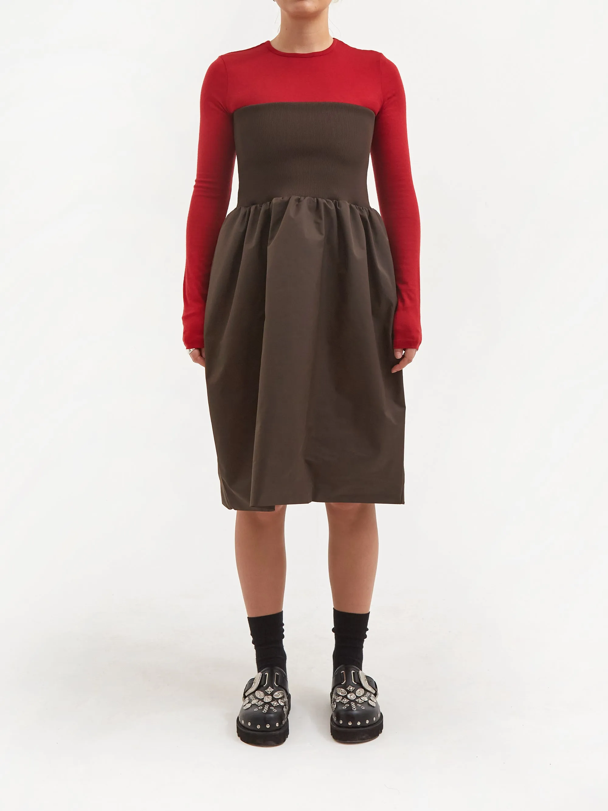 AMOMENTO Nylon Shirring Flared Skirt - Brown