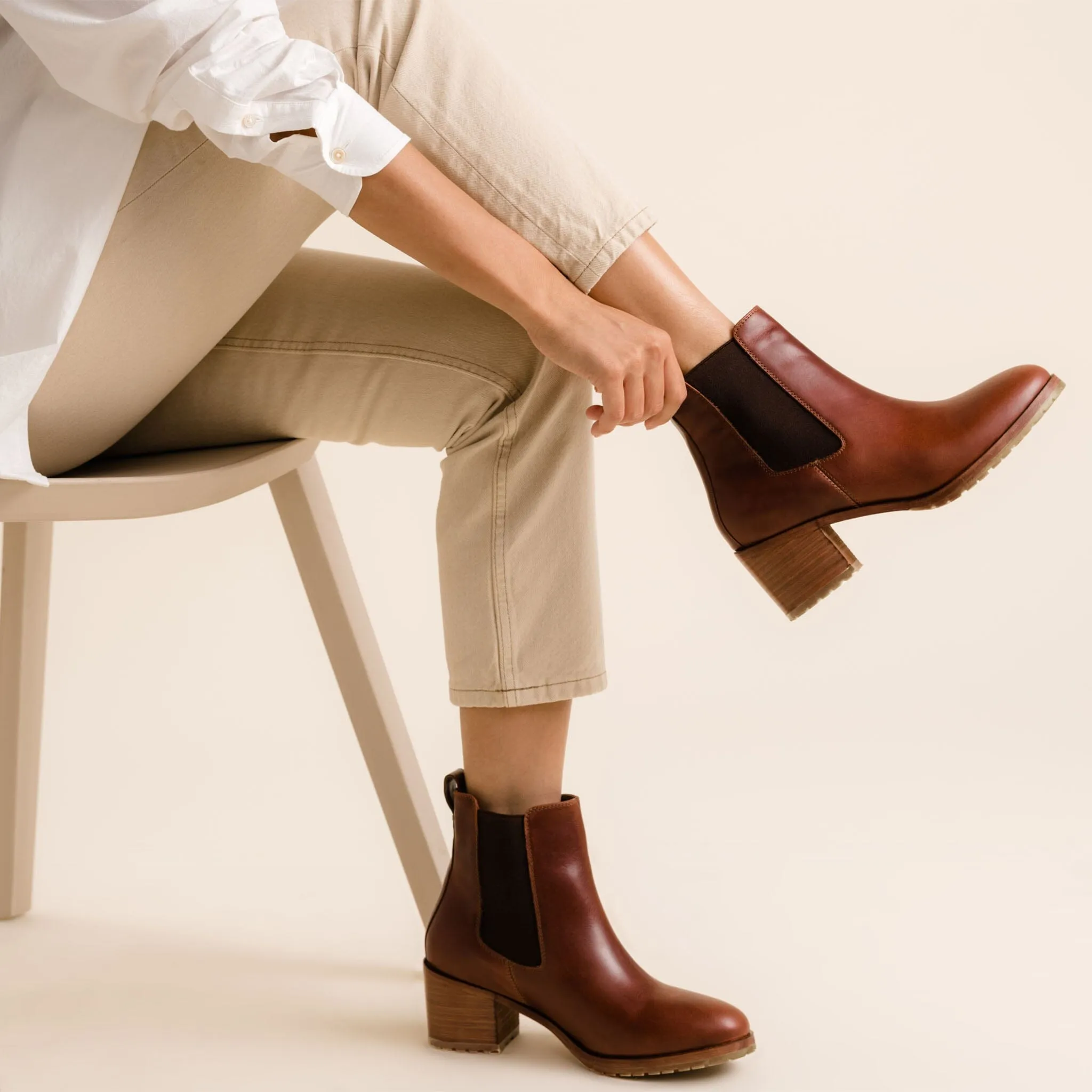 Ana Go-To Heeled Chelsea Boot Auburn