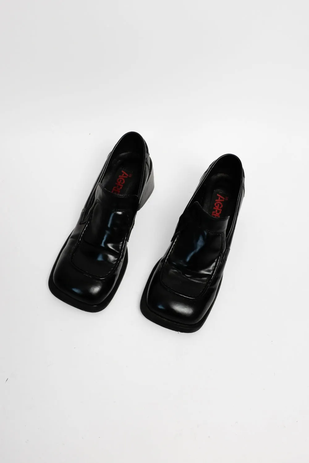 BOLD BLACK VINTAGE LEATHER LOAFERS 38