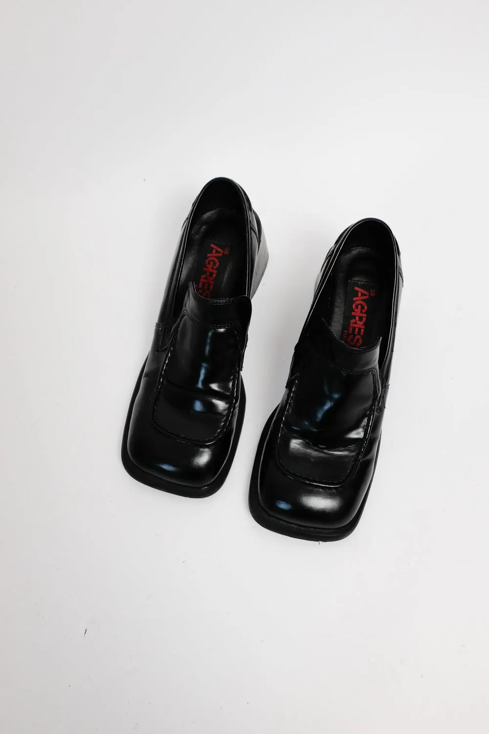 BOLD BLACK VINTAGE LEATHER LOAFERS 38