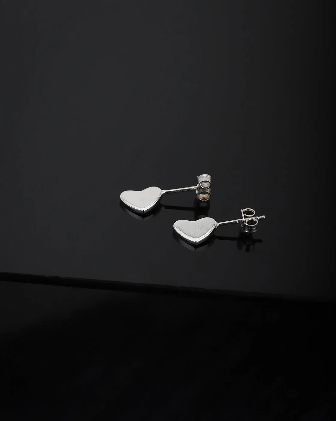 Carlton London 925 Sterling Silver Rhodium Plated Solid Heart Stud Earring For Women