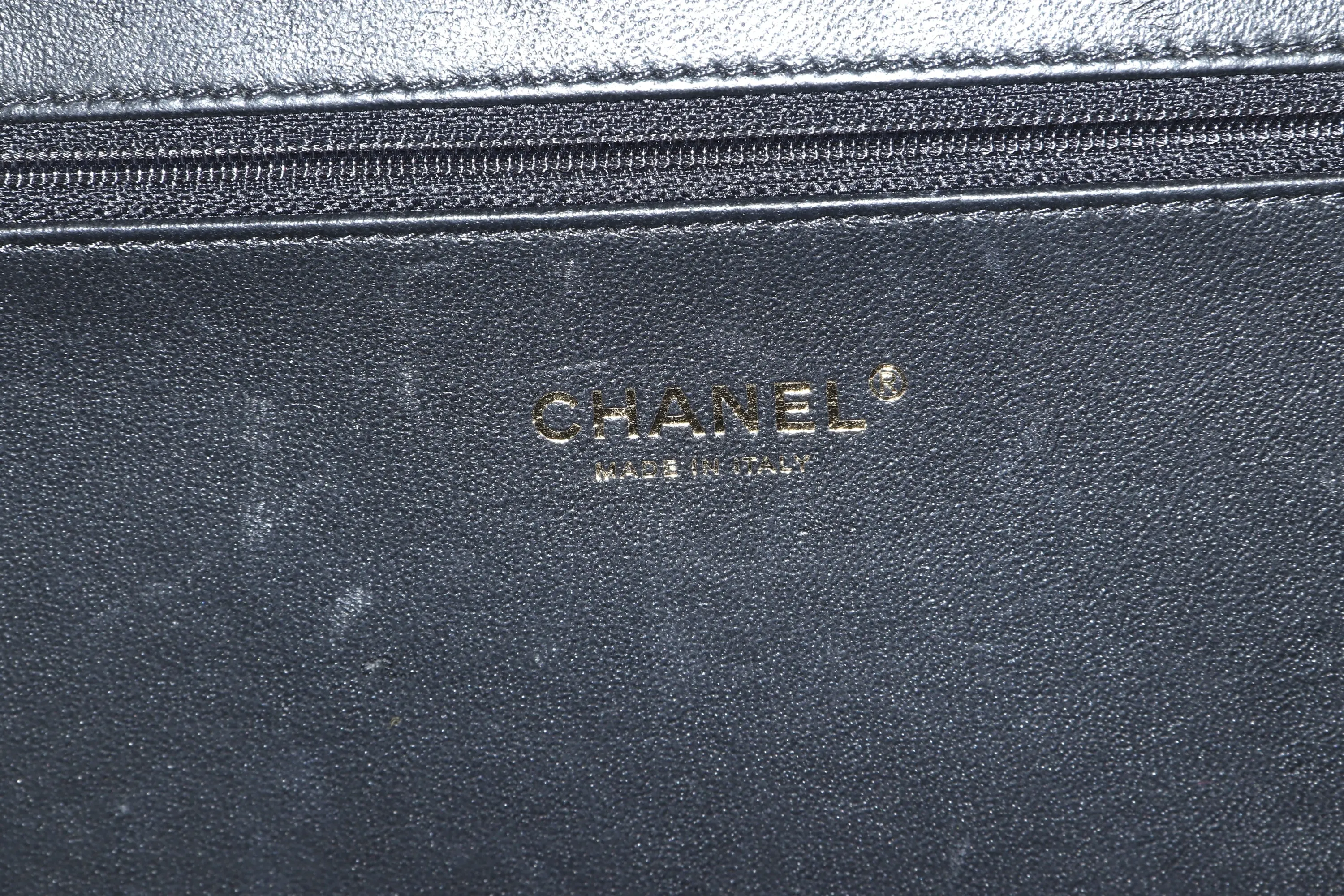 CHANEL FILIGREE VANITY CASE (2805xxxx) LARGE BEIGE & BLACK CAVIAR LEATHER, WITH CARD, LOCK, KEY & DUST COVER