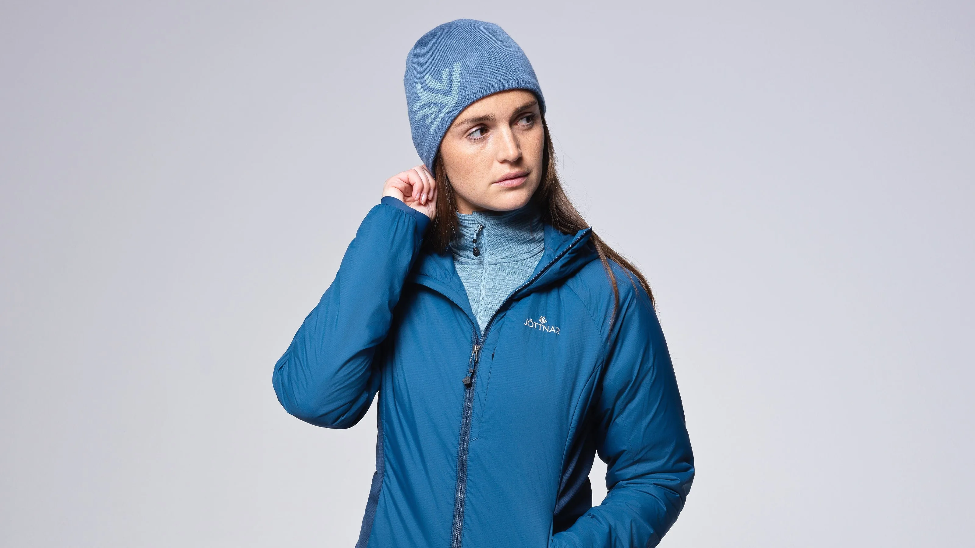 Floyen Women’s Hooded Hybrid Insulated Jacket