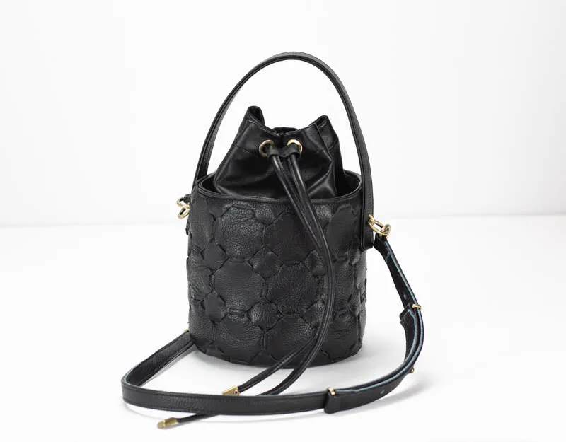 Helon mini bucket bag - Handwoven black leather