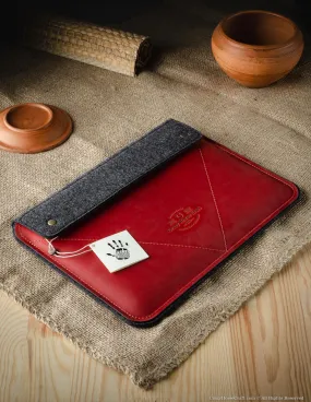 Leather MacBook Pro/Air sleeve, case | Fragola Red