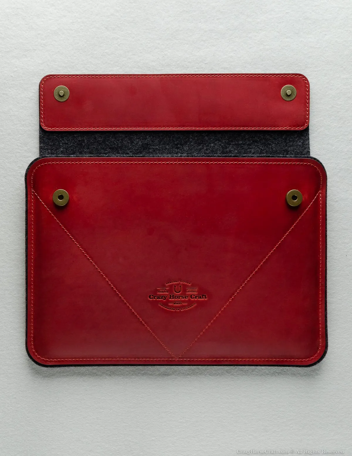 Leather MacBook Pro/Air sleeve, case | Fragola Red