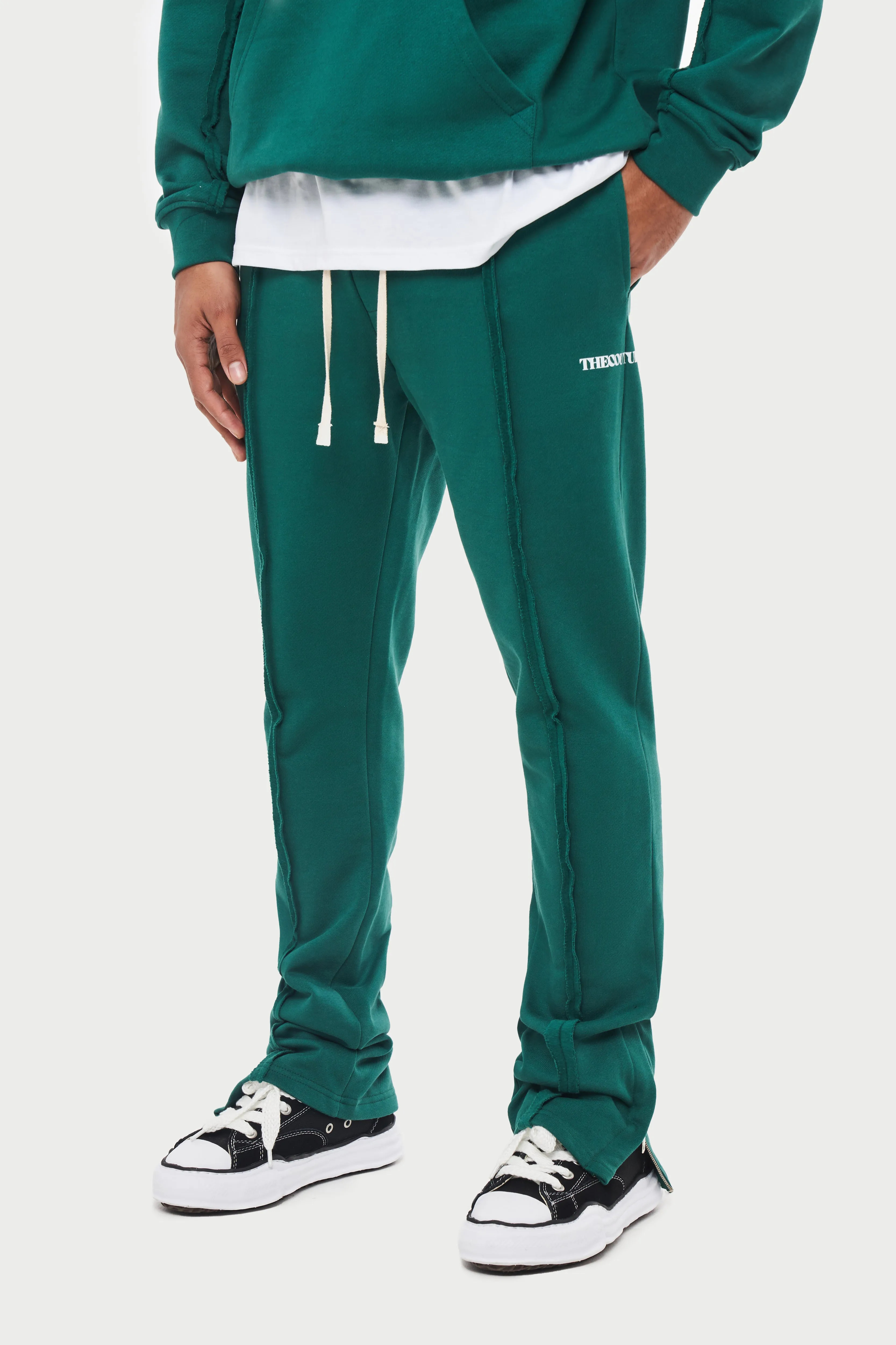 RAW SEAM STRAIGHT LEG JOGGERS - FOREST GREEN