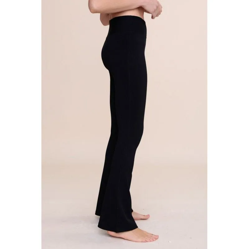 Ribbed Yoga Flare Pant