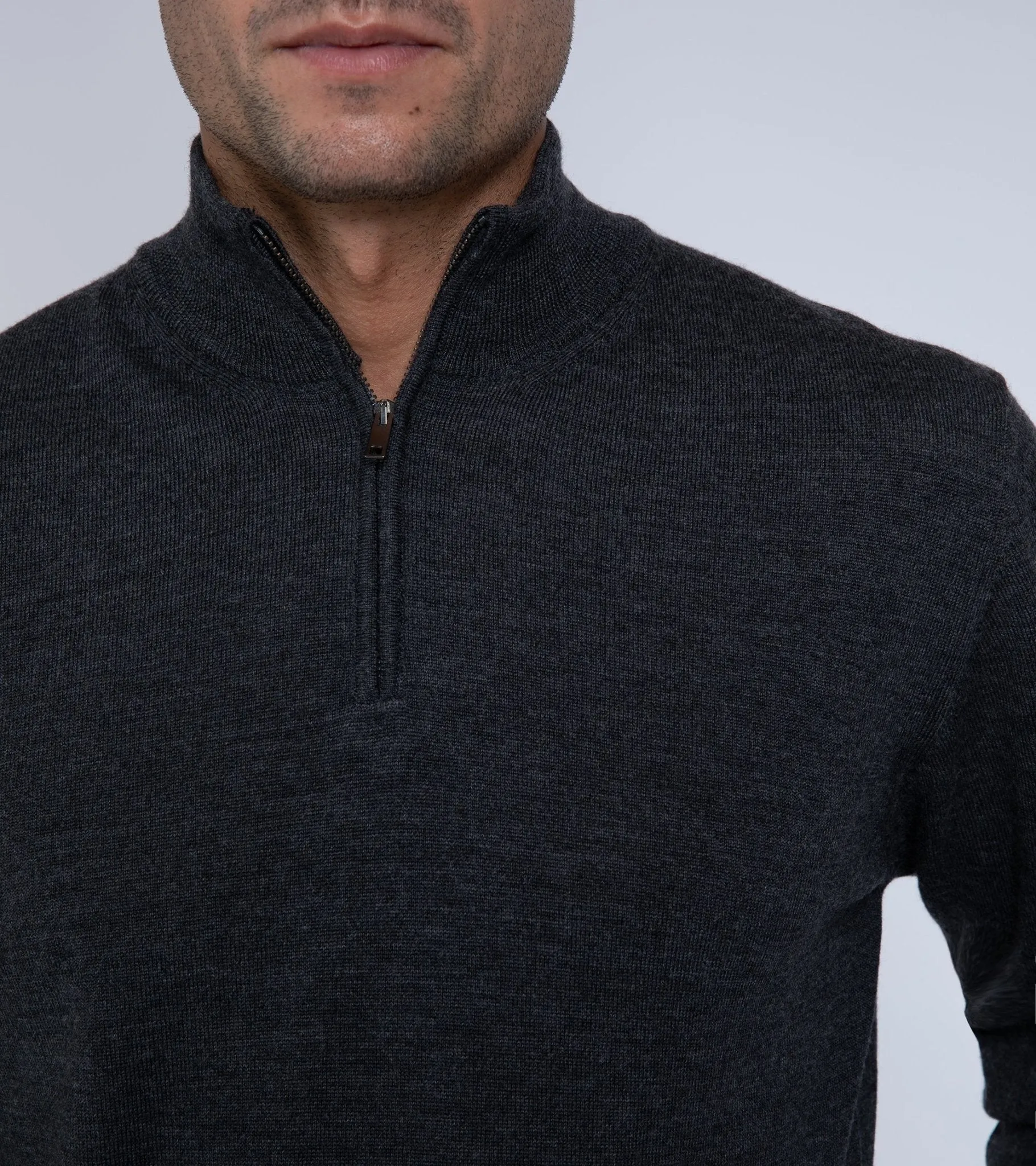 Trunk Trebeck Merino Half Zip Sweater: Charcoal