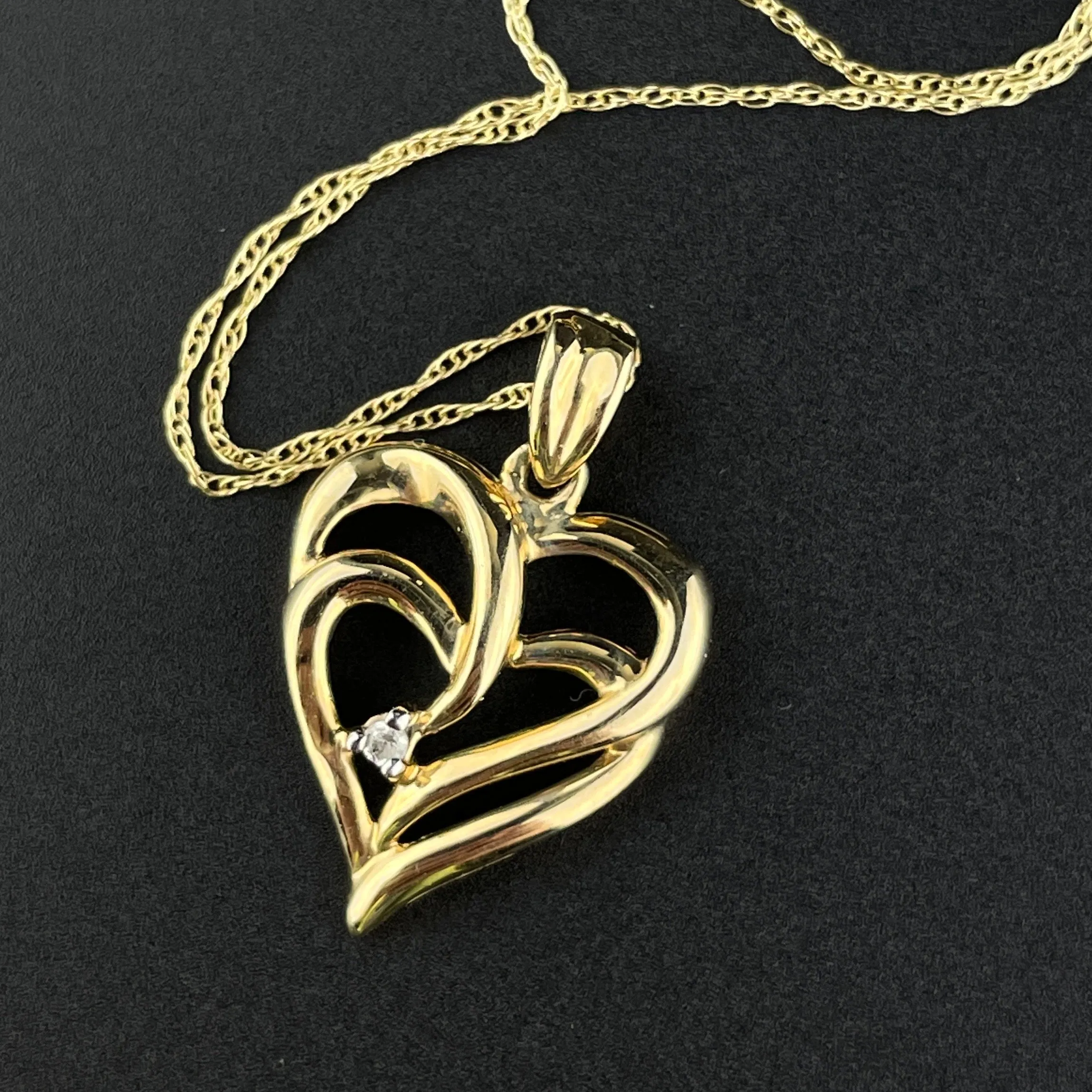 Vintage 14K Gold Double Heart Diamond Pendant Necklace